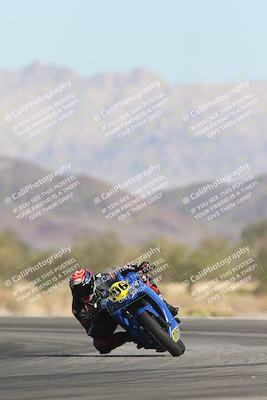 media/Oct-30-2025-Racers Edge (Thu) [[dabbdaf680]]/3-B Group/Session 2 (Turn 14)/